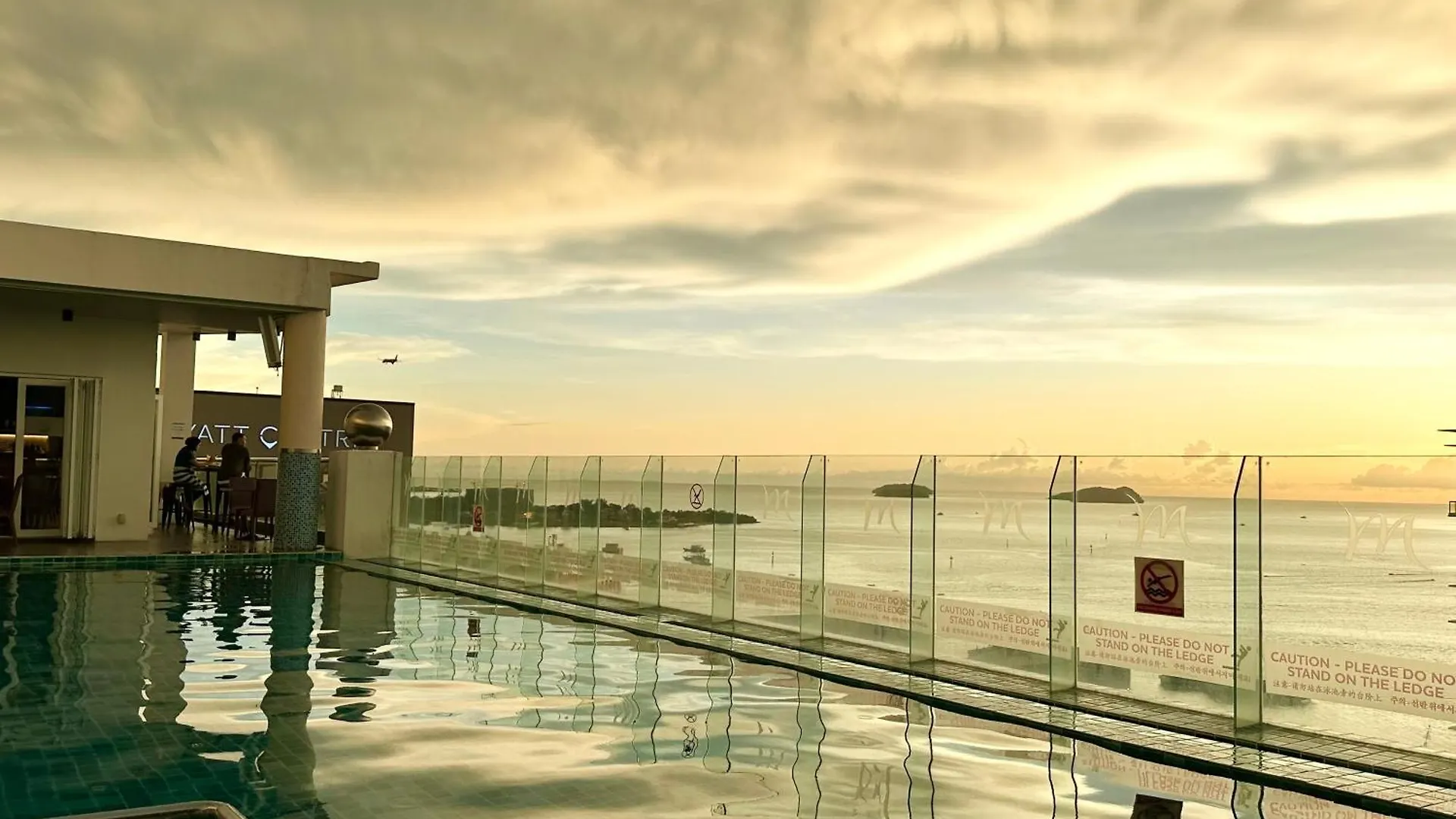 Apartment M Centro City Centre @ Gaya Street By Sunset Seaview Vacation Condos Kota Kinabalu