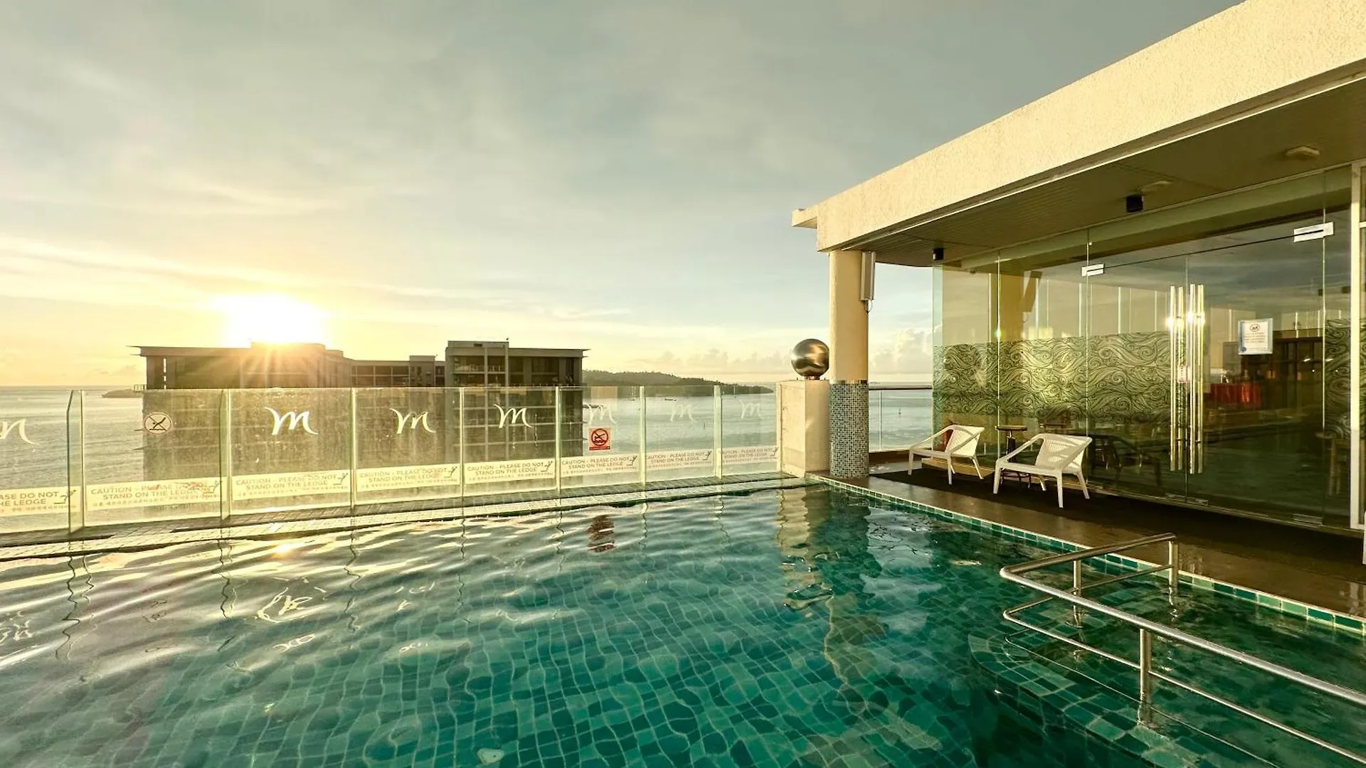 M Centro City Centre @ Gaya Street By Sunset Seaview Vacation Condos Kota Kinabalu