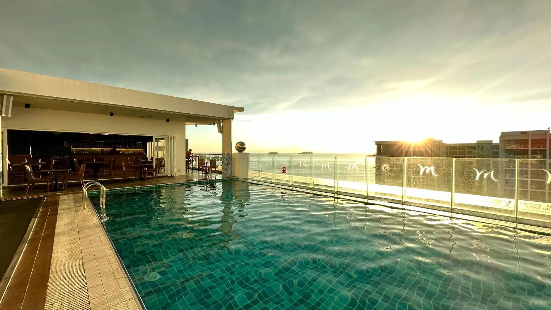 M Centro City Centre @ Gaya Street By Sunset Seaview Vacation Condos Kota Kinabalu Apartment